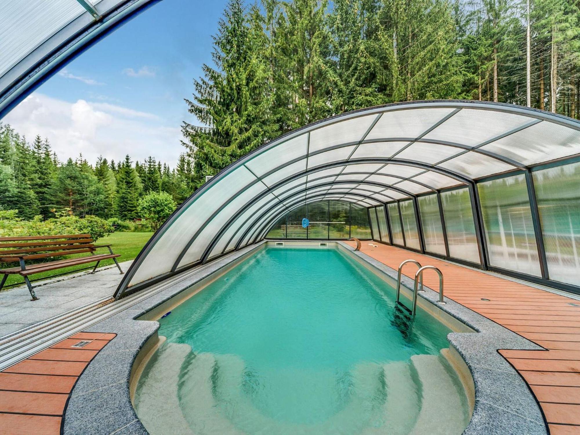 Holiday Home With Shared Pool In J Gersgr N Bad Reiboldsgruen ภายนอก รูปภาพ